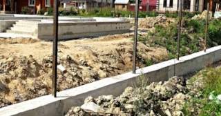 Фундамент под забор заказать в Людиново - заливка фундамента для забора | от 1544 за п.м.